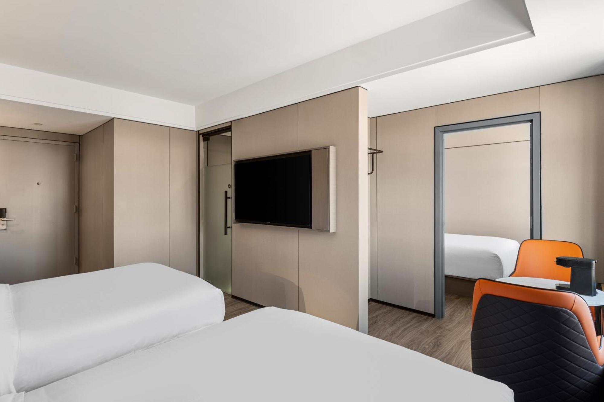 Ly New York Hotel Экстерьер фото
